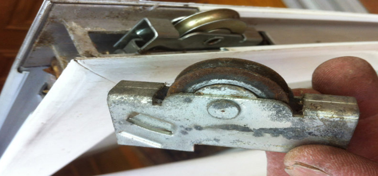 screen door roller repair in Scotts Valley